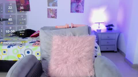 Snapshot of gisele_gigi chatting on 09.13.25 gisele_gigi online show from 09.13.25