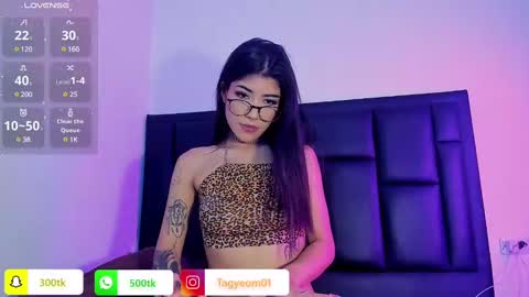 Snapshot of giselleblare chatting on 01.13.25 giselleblare online show from 01.13.25