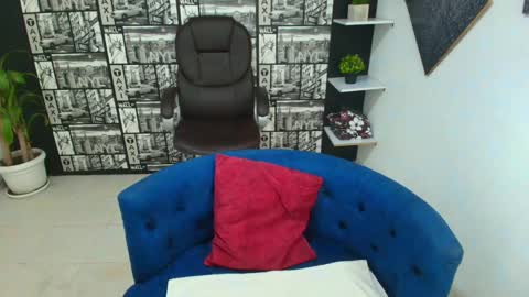 Gissel angel online show from 10.13.25