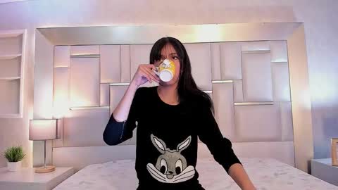 Giselle Tompos online show from 03.23.26