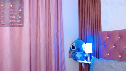 Snapshot of gissellsaenz chatting on 12.18.25 Gissell Saenz online show from 12.18.25