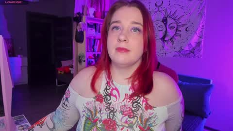 Snapshot of gitera_ chatting on 12.06.24 AlexaMillis online show from 12.06.24