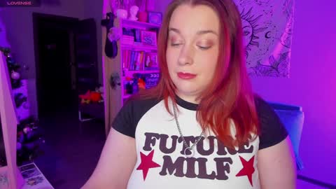 Snapshot of gitera_ chatting on 01.06.25 AlexaMillis online show from 01.06.25