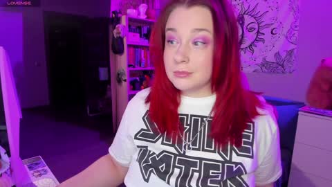 Snapshot of gitera_ chatting on 01.20.25 AlexaMillis online show from 01.20.25