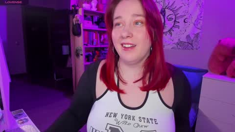 Snapshot of gitera_ chatting on 01.25.25 AlexaMillis online show from 01.25.25