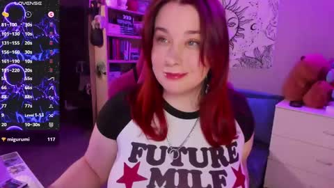 Snapshot of gitera_ chatting on 03.09.25 AlexaMillis online show from 03.09.25