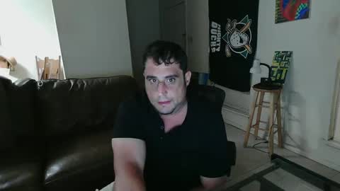 Snapshot of gitmehard008 chatting on 09.18.25 gitmehard008 online show from 09.18.25