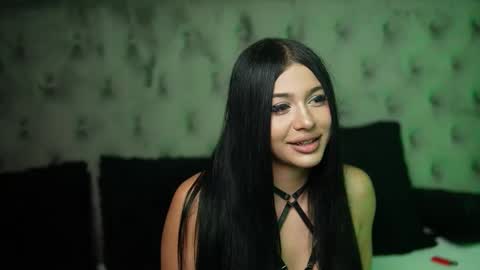 Snapshot of giuliasya chatting on 10.08.25 Giulia online show from 10.08.25