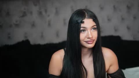 Snapshot of giuliasya chatting on 10.14.25 Giulia online show from 10.14.25