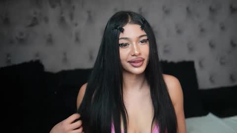 Snapshot of giuliasya chatting on 10.15.25 Giulia online show from 10.15.25