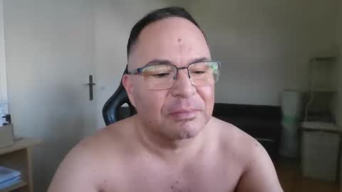 Snapshot of giulio203 chatting on 03.08.26 giulio203 online show from 03.08.26