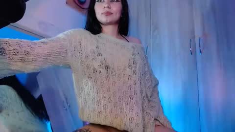 Snapshot of give_me_orgasms chatting on 09.17.25 Nice to meet you my name is Heyli  online show from 09.17.25