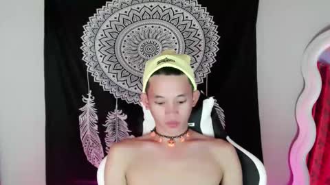 givemethrillx online show from 01.11.25