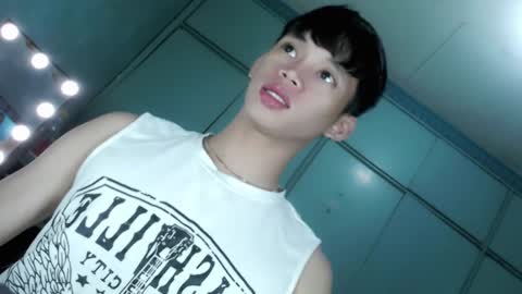 givemethrillx online show from 04.06.26