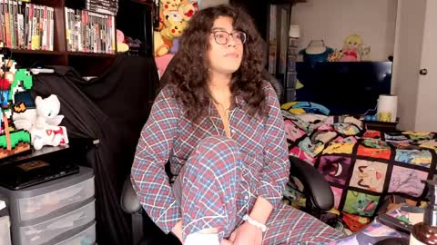 glaceon9 online show from 04.01.26