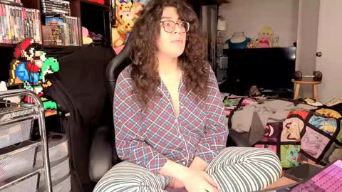 glaceon9 online show from 04.12.26