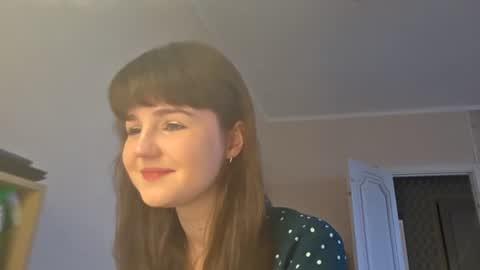 Snapshot of gladysharrison chatting on 07.20.26 Mia online show from 07.20.26