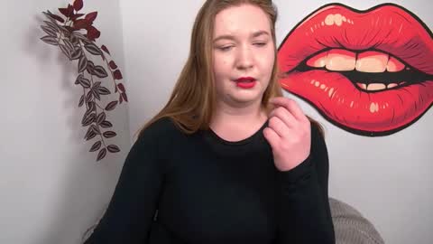 Snapshot of glamorousnikki chatting on 02.13.26 Nikki online show from 02.13.26