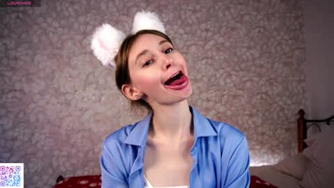 Snapshot of glennabardy chatting on 12.24.24 Sandra online show from 12.24.24