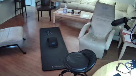 Snapshot of glennbootycam chatting on 12.15.24 glennbitch online show from 12.15.24