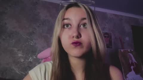 Snapshot of glenniekinney chatting on 04.13.26 Kelly online show from 04.13.26