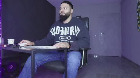 Matthew .. for short call me Matt online show from 11.19.25