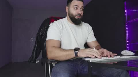 Snapshot of glennmasters chatting on 02.09.26 Matthew .. for short call me Matt online show from 02.09.26