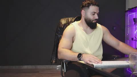 Matthew .. for short call me Matt online show from 02.25.26