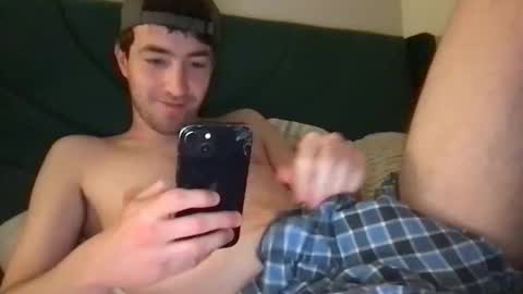 Snapshot of gliss55 chatting on 10.29.25 Gliss online show from 10.29.25