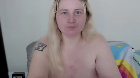 Glitch online show from 09.19.25