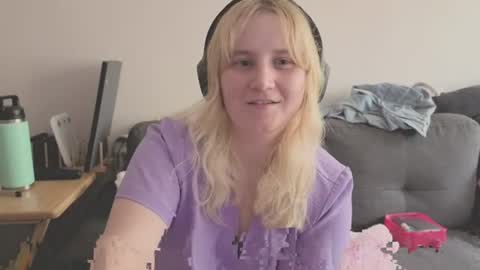 Glitch online show from 07.18.26