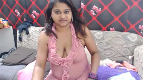 glitter candy online show from 02.26.25