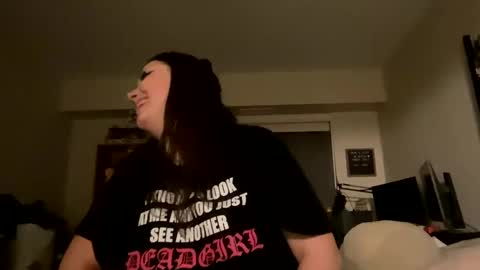 Snapshot of glitteredbrat chatting on 10.01.25 glitteredbrat online show from 10.01.25
