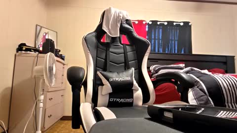 glomightyj online show from 03.25.26