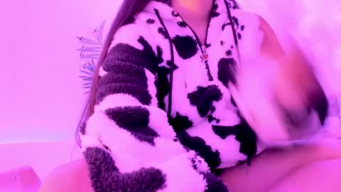 Mimi online show from 10.11.25