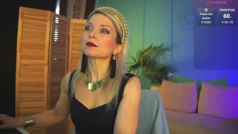 Gloria online show from 10.28.25