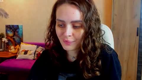 Gloria Wood online show from 09.11.25