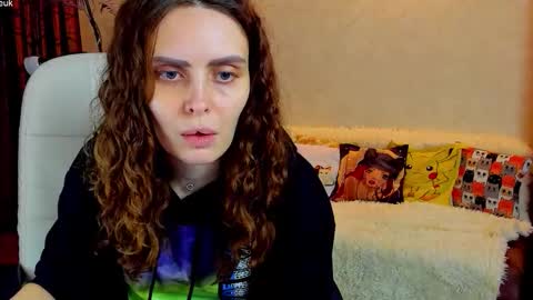 Gloria Wood online show from 11.30.25