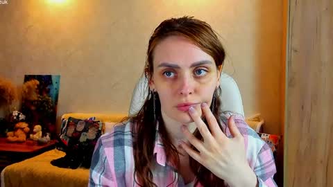 Gloria Wood online show from 04.05.26