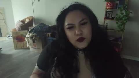 gloriagore online show from 04.13.26