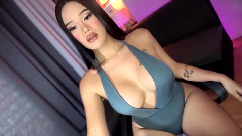 shy online show from 11.19.25