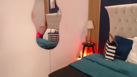 Snapshot of glory_shine chatting on 02.24.26 Glory online show from 02.24.26