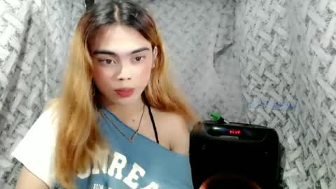 Snapshot of glossyrina chatting on 07.01.26 Rina3 online show from 07.01.26