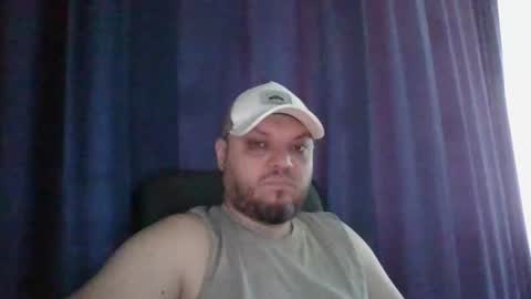 Snapshot of glusgan chatting on 06.15.26 Your boy online show from 06.15.26