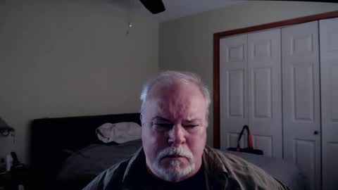 Snapshot of gmctruckguy chatting on 03.10.26 gmctruckguy online show from 03.10.26