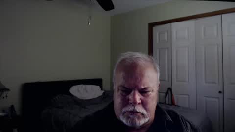 Snapshot of gmctruckguy chatting on 05.11.26 gmctruckguy online show from 05.11.26