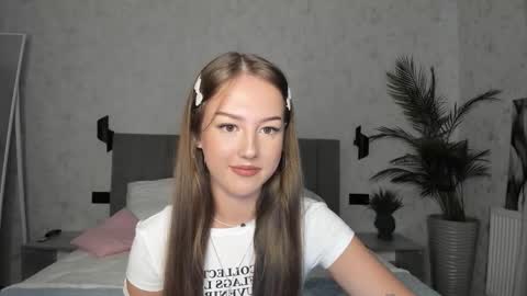 Lina online show from 10.13.25