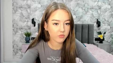 Lina online show from 12.20.25