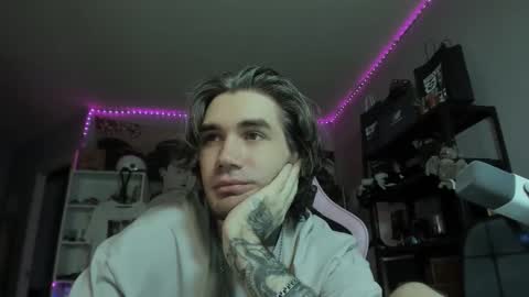 Snapshot of go_v_cs chatting on 01.16.26 NPC online show from 01.16.26