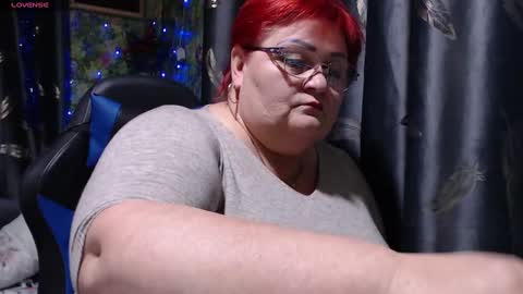 Snapshot of goddess57 chatting on 01.14.25 Goddess online show from 01.14.25